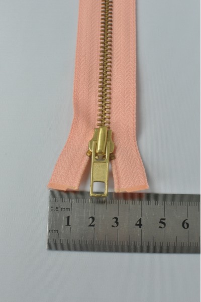 ZIP085  5號拉鏈  金屬開尾拉鏈  金銅單頭拉鏈  不設單獨拉鍊訂購  正面照